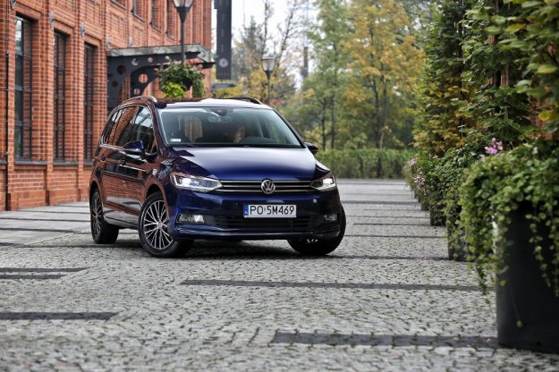 Nowy Volkswagen Touran wjecha do polskich salonw