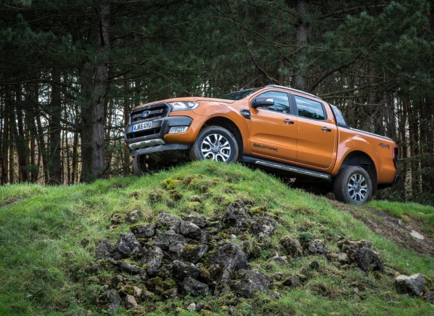 Odwieony Ford Ranger trafia do salonw