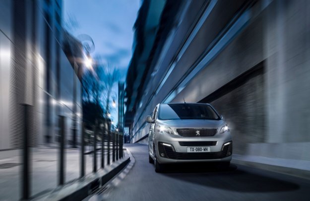 Nowy redniej wielkoci transportowy Peugeot wchodzi na rynek