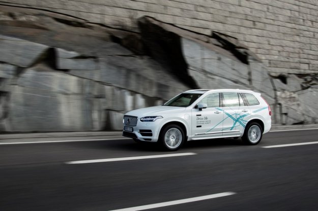 Volvo rozpoczyna swój wielki test na publicznych ulicach