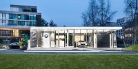 www.moj-samochod.pl - Artykuďż˝ - BMW Luxury Excellence Pavilion w Warszawie