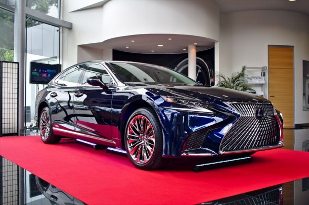 Nowy Lexus LS 500 ju od 490 000 z