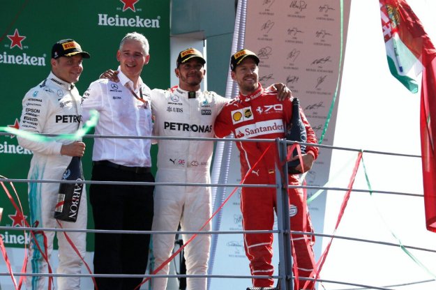 Hamilton nowym liderem F1