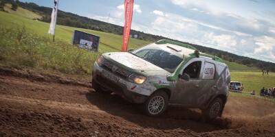 www.moj-samochod.pl - Artyku� - Dacia Duster Elf Cup wrd najlepszych