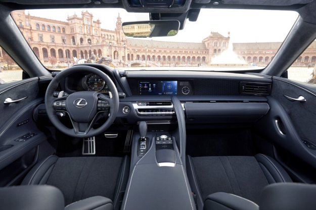 Samochody Toyota oraz Lexus z obsługą CarPlay