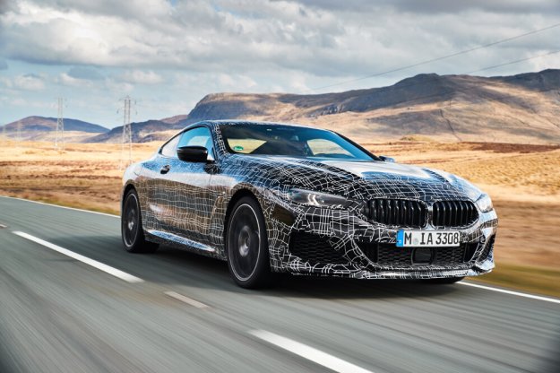 BMW serii 8 na ostatniej prostej przed wersją produkcyjną