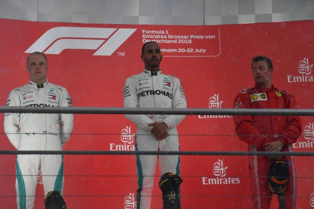 Lewis Hamilton odzyskuje prowadzenie podczas GP Niemcy