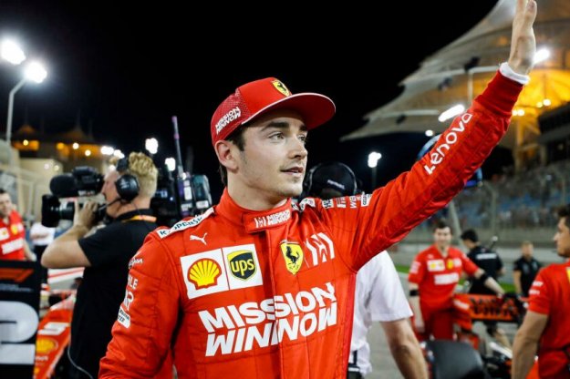 Pierwsze pole position dla nowego kierowcy Ferrari
