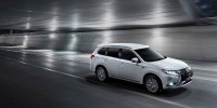 www.moj-samochod.pl - Artyku� - Mitsubishi Outlander najczciej kupowanym pojazdem PHEV