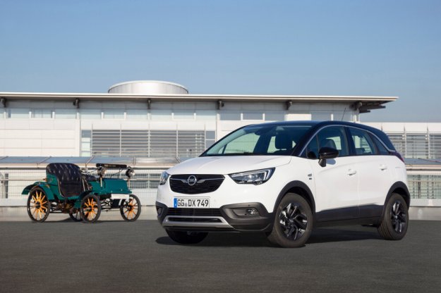 Specjalna edycja Opel Crossland X na 120 urodziny