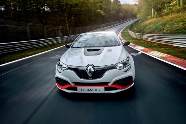 Nowy Renault Megane R.S TROPHY-R z rekordem