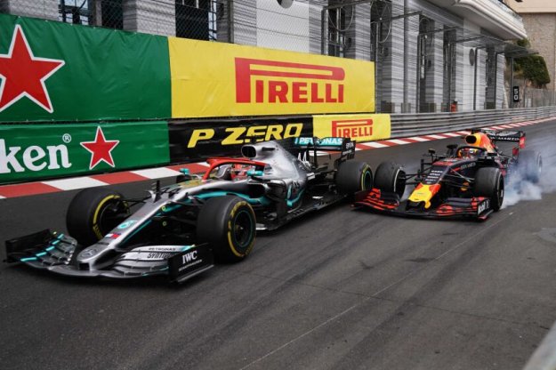 Hamilton wygrywa w Monako, promyk nadziei u Williamsa