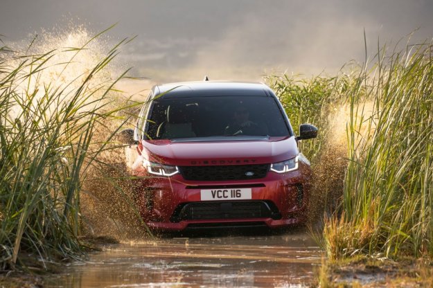 Odwieony Land Rover Discovery Sport