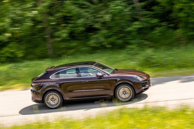 Porsche zwiksza sprzeda w pierwszym proczu