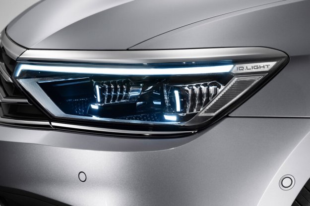 Nowoczesne reflektory LED IQ.Light w nowym Volkswagen Passat