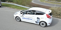 www.moj-samochod.pl - Artyku� - eWheelDrive - Ford Fiesta z innowacyjnym silnikiem w koach