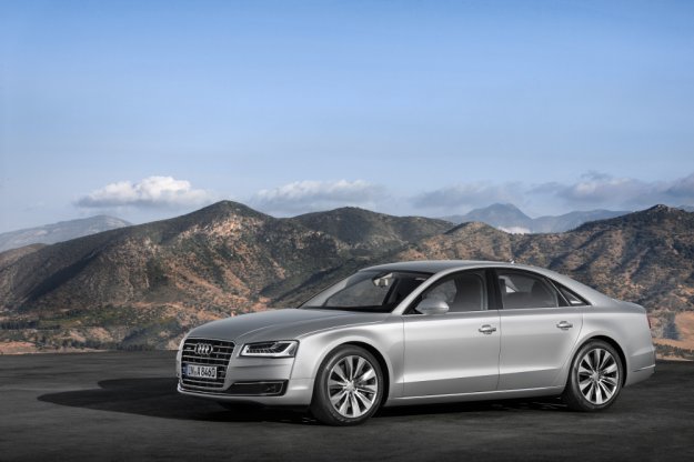 Audi A8 - sportowy luksus z nowym trendem