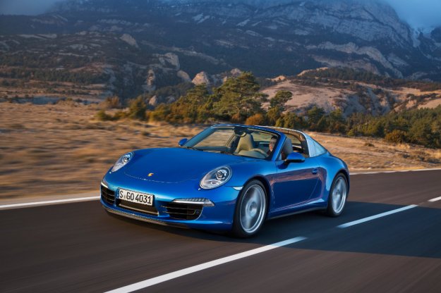Premiera nowej odsony sportowego klasyka Porsche 911 Targa 4
