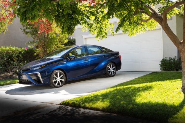 Toyota Mirai, samochd z przeomowym napdem