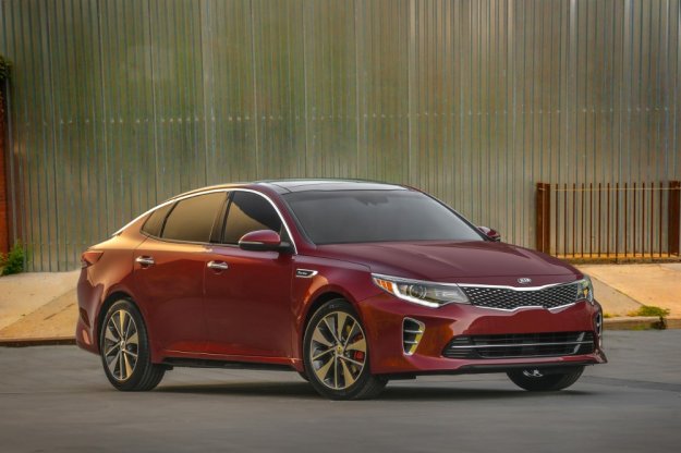 Kia Optima w nowej odsonie, blisko segmentu premium