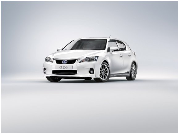 Lexus CT200h - ekologia premium