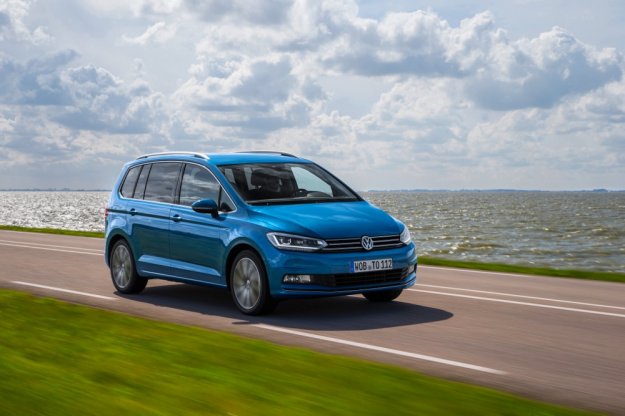 Volkswagen wprowadza nowego Touran do oferty