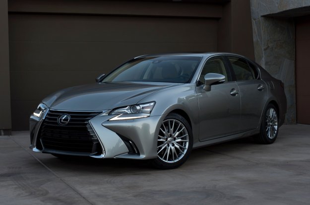 Lexus GS docza wizualnie do reszty rodziny